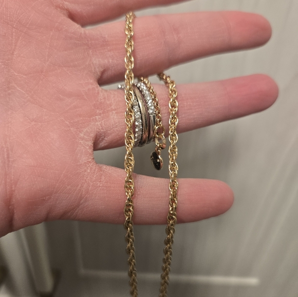 Chloe + Isabel Toujours Faux Lariat Gold Necklace - Picture 7 of 8